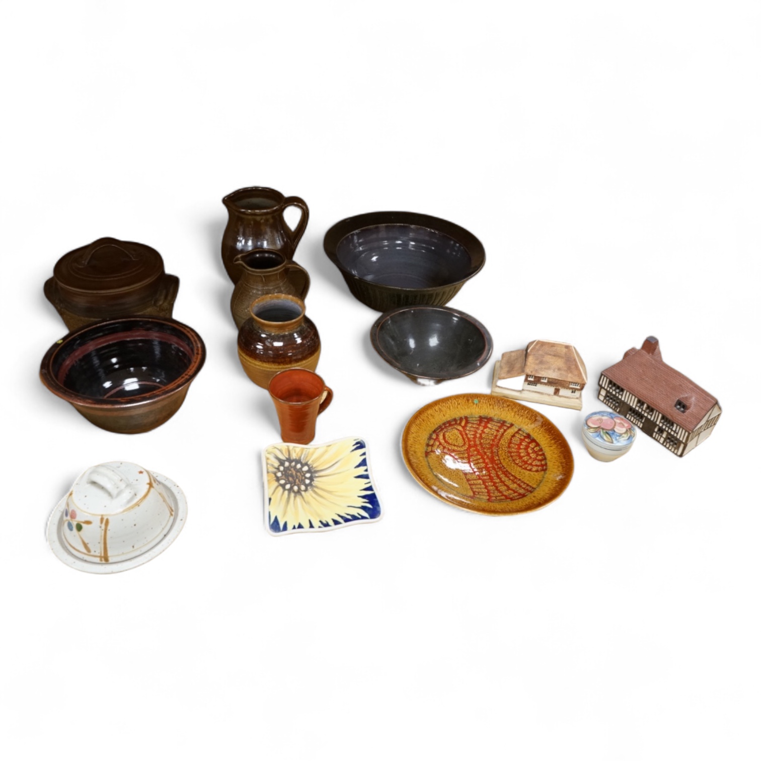 A Poole pottery Aegean dish, together with a selection of Studio pottery bowls, dishes, jugs etc and a Donoghue / Rye cottage model, Poole dish 20cm diameter (14)